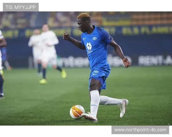 意媒丨福法纳肌肉不适将缺席…… 意媒丨福法纳肌肉不适将缺席……